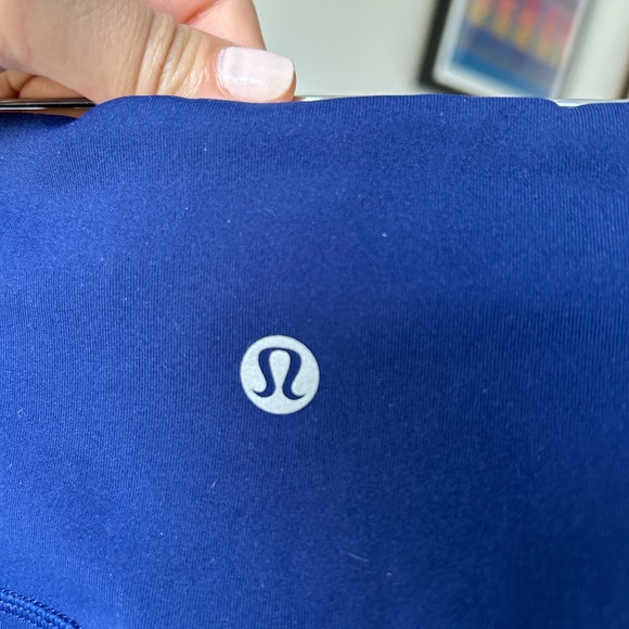 Lululemon blue , calf cutout mesh pants size 6 - Picture 3 of 5